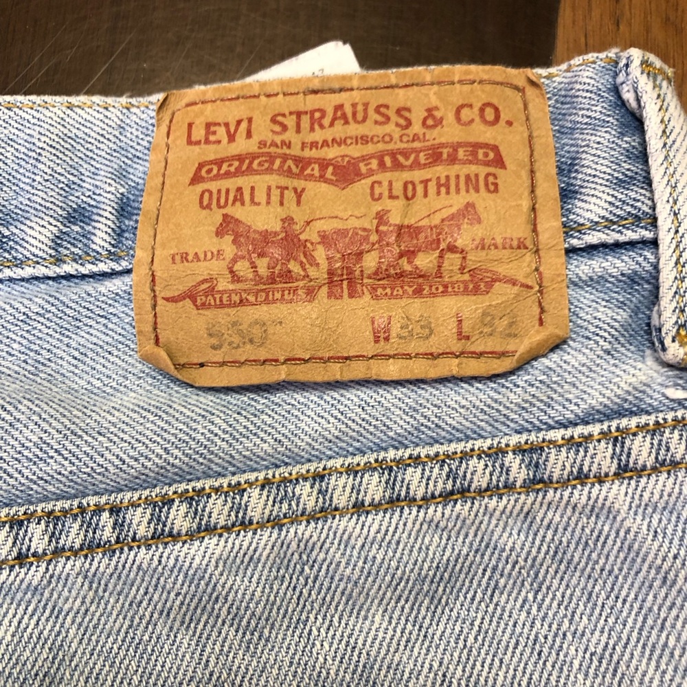 550 Levi’s - Picture 4 of 4